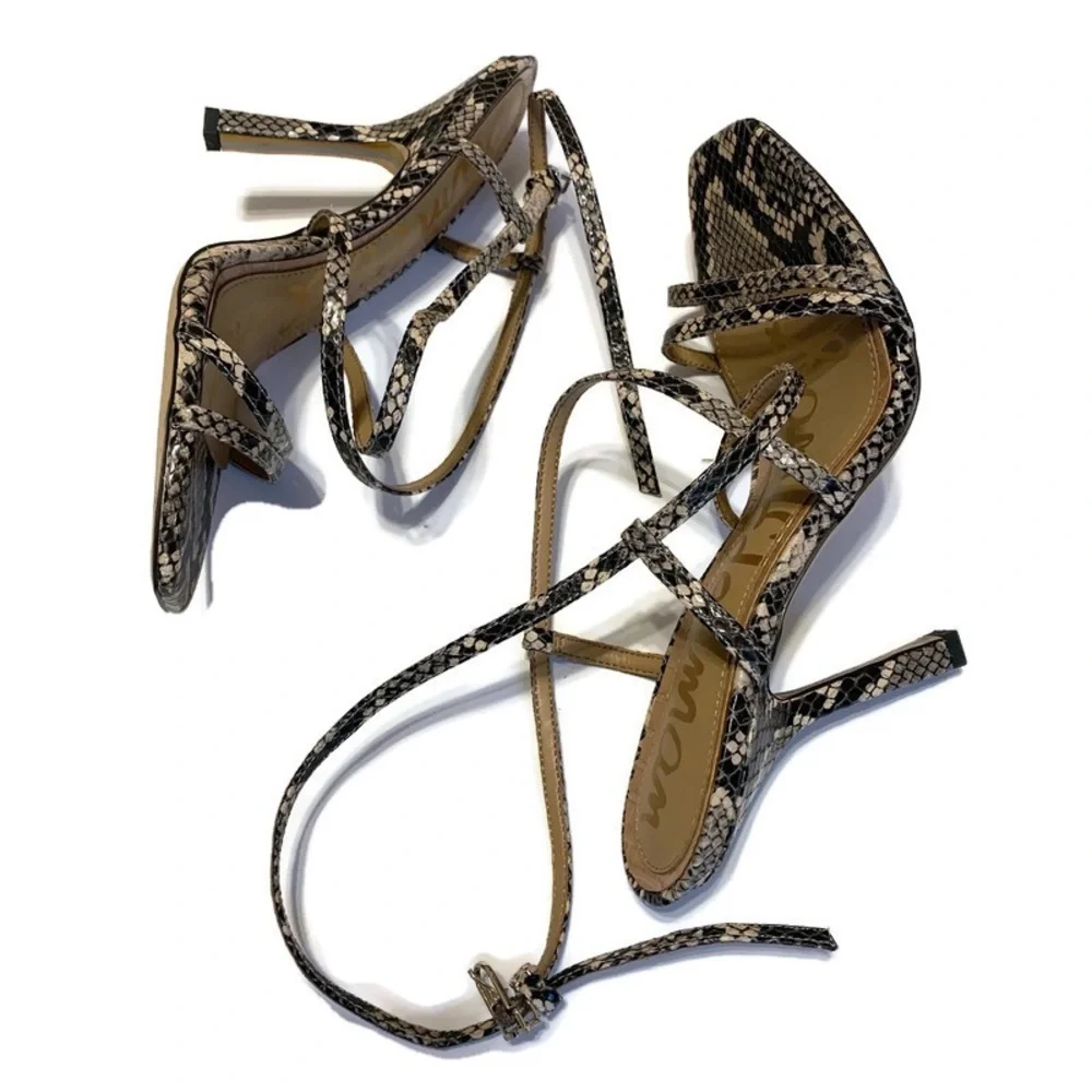 Sam Edelman elegant snake
